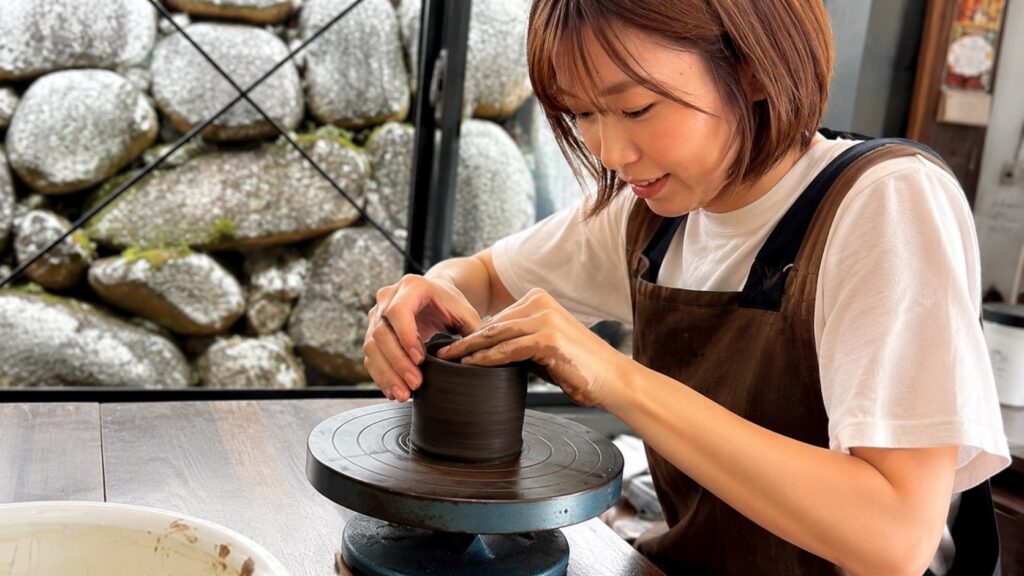 備前焼体験の様子
